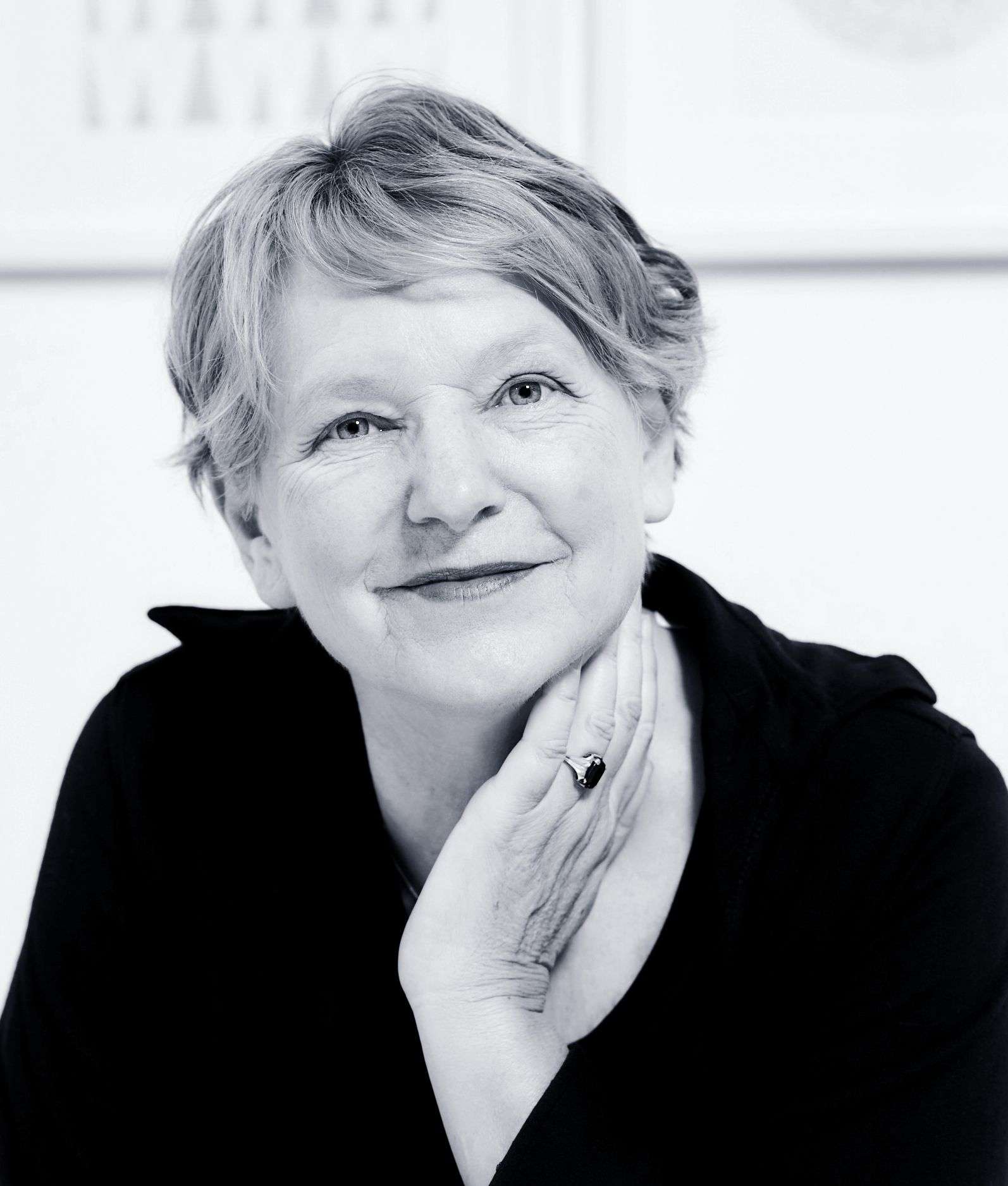 Dozent Claudia Dzengel