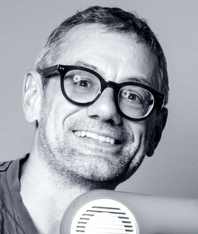 Dozent Oliver H&ouml;ller